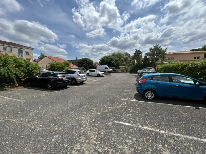North Toulouse, Near the Metro, 4-Room Ground-Floor Apartment in a Secure Residence! photo 3