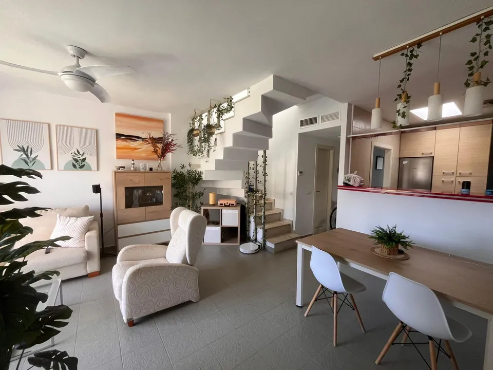 Vera Living Real Estate photo 5