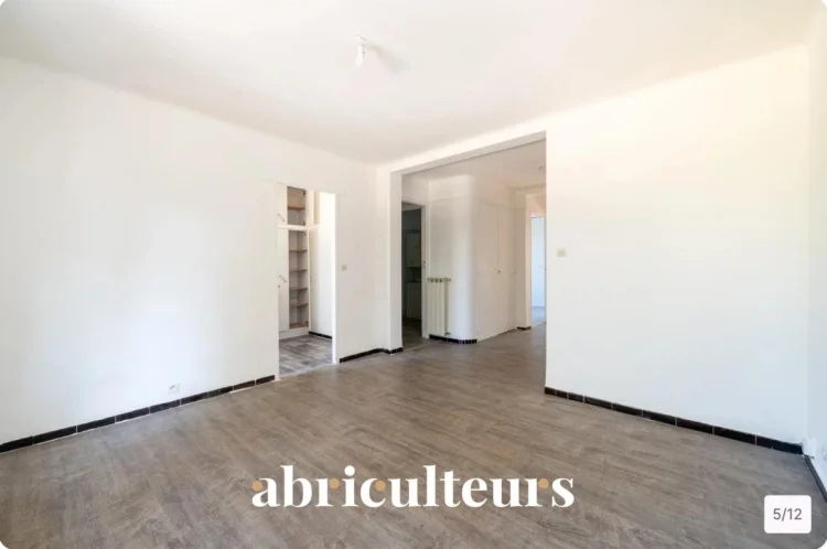 Bright Apartment for Sale in Marseille 12th Arrondissement, Impasse De la Marionne photo 3
