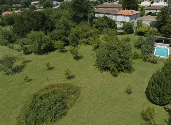3 Bed House for Sale in Mansle photo 3