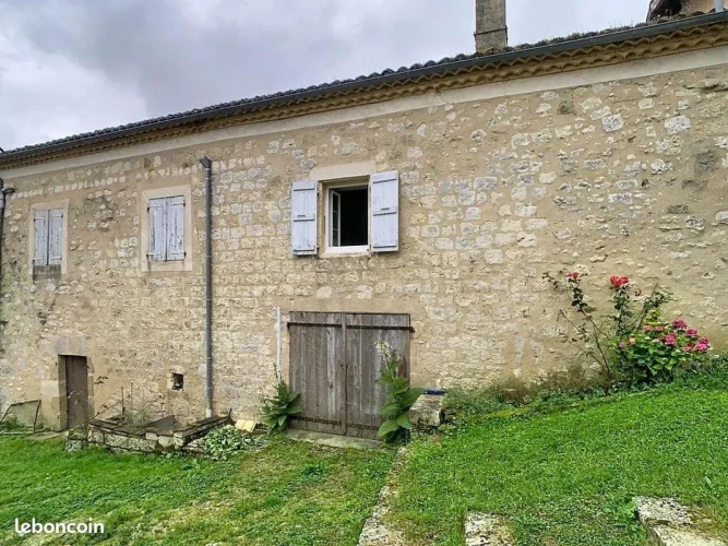 Stone House of 133 m² in the Gers Village, Bright and in Good Condition photo 2