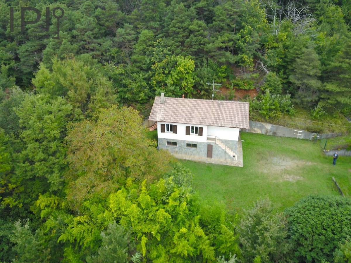Property in Giusvalla photo 3