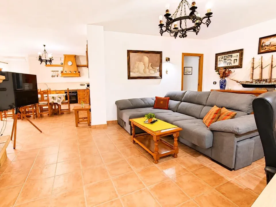 Del Sol Estates & Investments photo 3