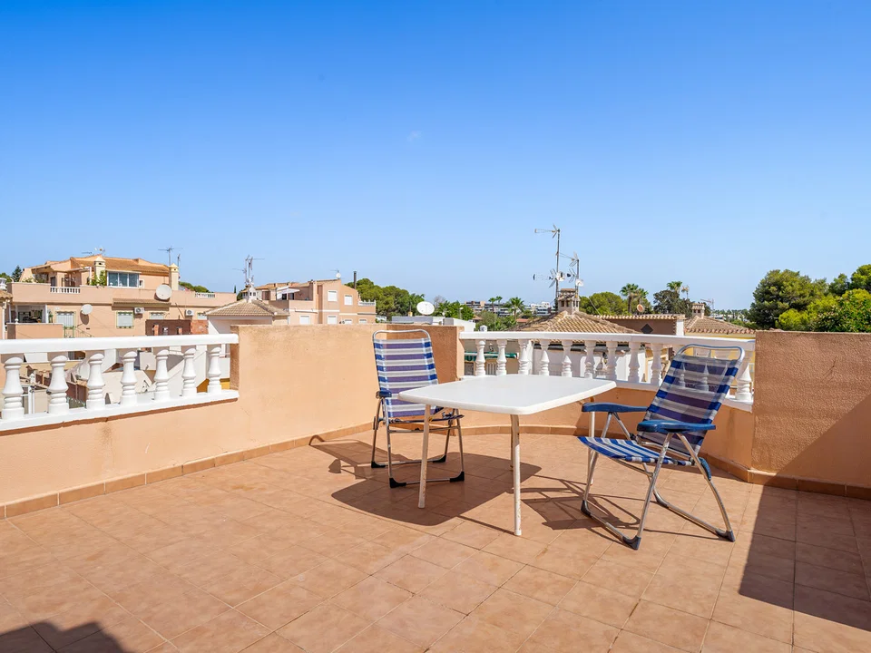 Villa in Cabo Roig, Alicante province photo 3