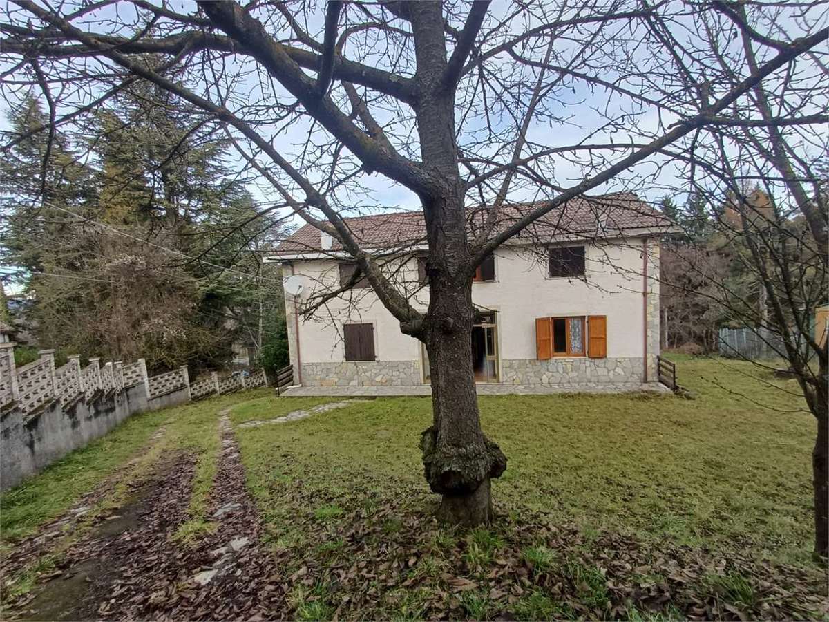 Property in Montezemolo photo 4