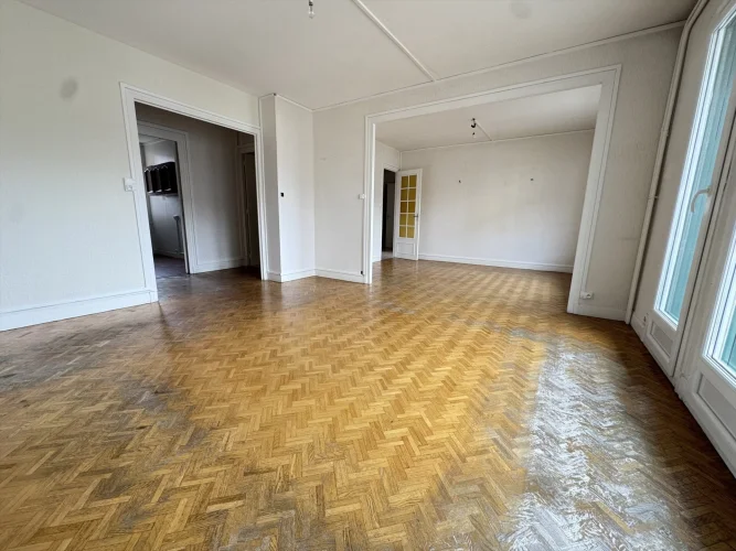 Apartment with Beautiful Volumes Boulevard De Courtais photo 2