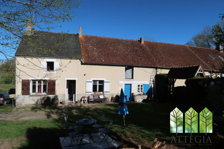 Country House in Need of Renovation with Adjoining Garden photo 4