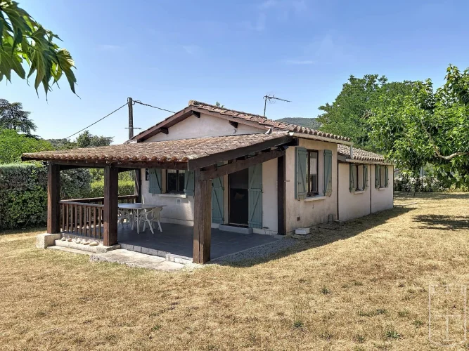 Charming Villa in a Quiet Location photo 3