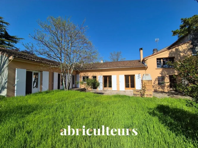 Family Home in a Quiet Neighborhood for Sale in Cognac (16100)