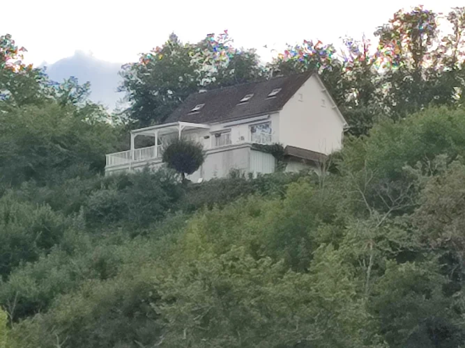 Modern House in an Elevated Position, Lovely Terrace, Unobstructed Views of the Lake & Direct Lake Access, Canoe, Ski, B… photo 2