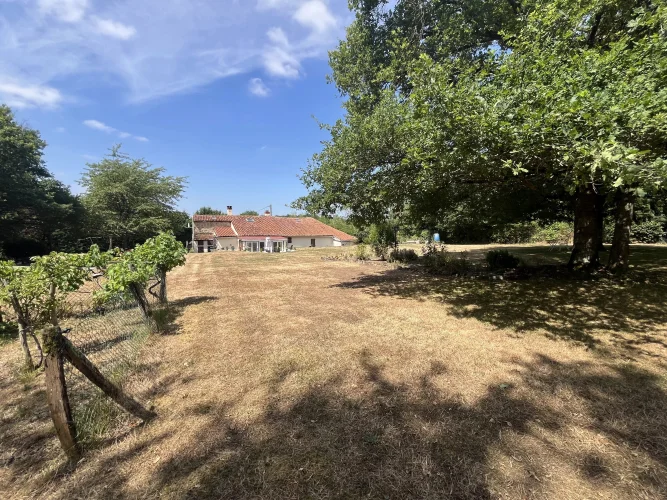 Perfect Countryside Family Home on a Large Plot photo 2