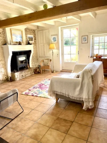 Renovated Traditional Stone Cottage, Brossac, Charente photo 2