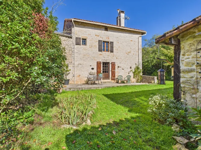 Pretty Stone Cottage