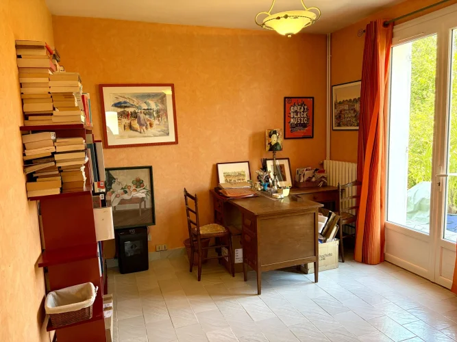 Townhouse with Garage, Trerrace and Garden in Vic-Fezensac photo 4