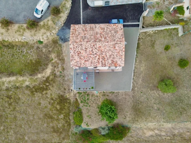 Set in a Quiet and Sought-after Location in Roquelaure, this 99 m² House Offers a Pleasant Living photo 3