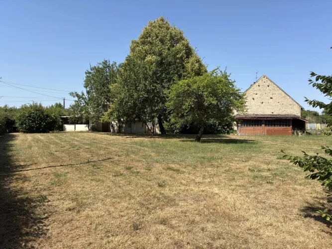 Village House to Renovate photo 2