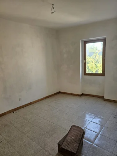 Townhouse of 63 M2 to Renovate with Garden photo 3