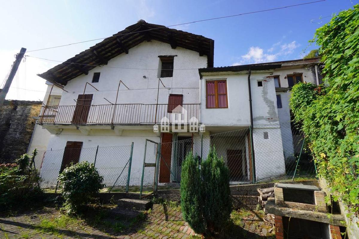 2 bedrooms detached house, 70 m² Pont Canavese, Turin (province)