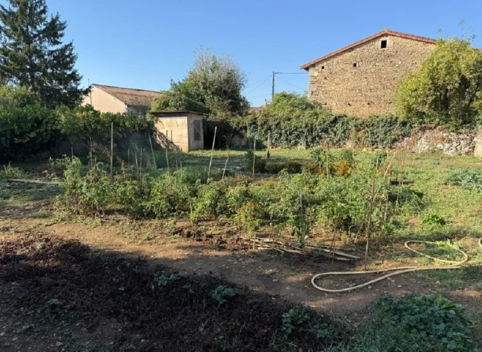 3 Bed House for Sale in Blanzay photo 5