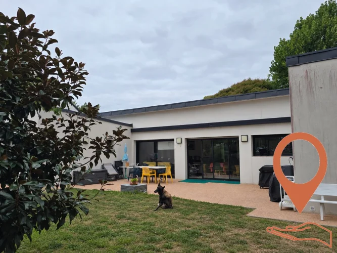 House for Sale with Life Annuity in Guidel photo 2
