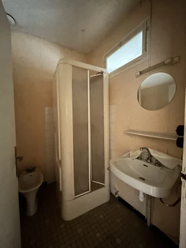 On the Promenade in Alzonne, a 65m² Village House to Renovate photo 4