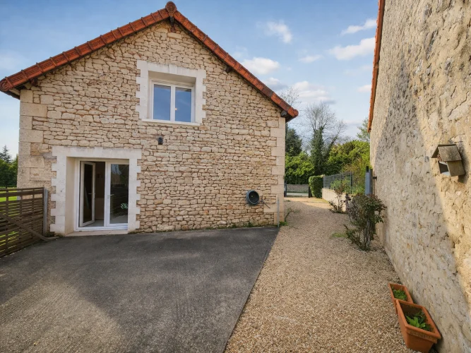 Charming Stone Property with Guest Accommodation, Outbuildings and Garden photo 4
