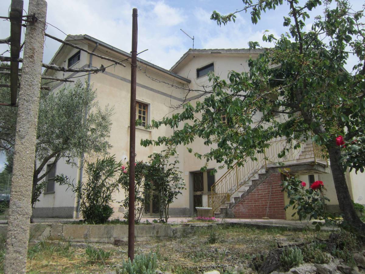 Property in Trivento photo 2
