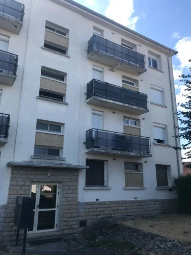 Digoin Ground-Floor Elevated Apartment