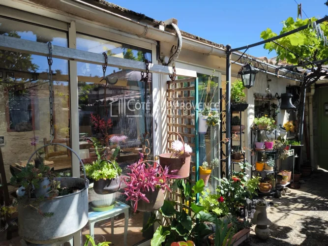 Single-Storey Villa in Le Pontet, Avignon photo 5