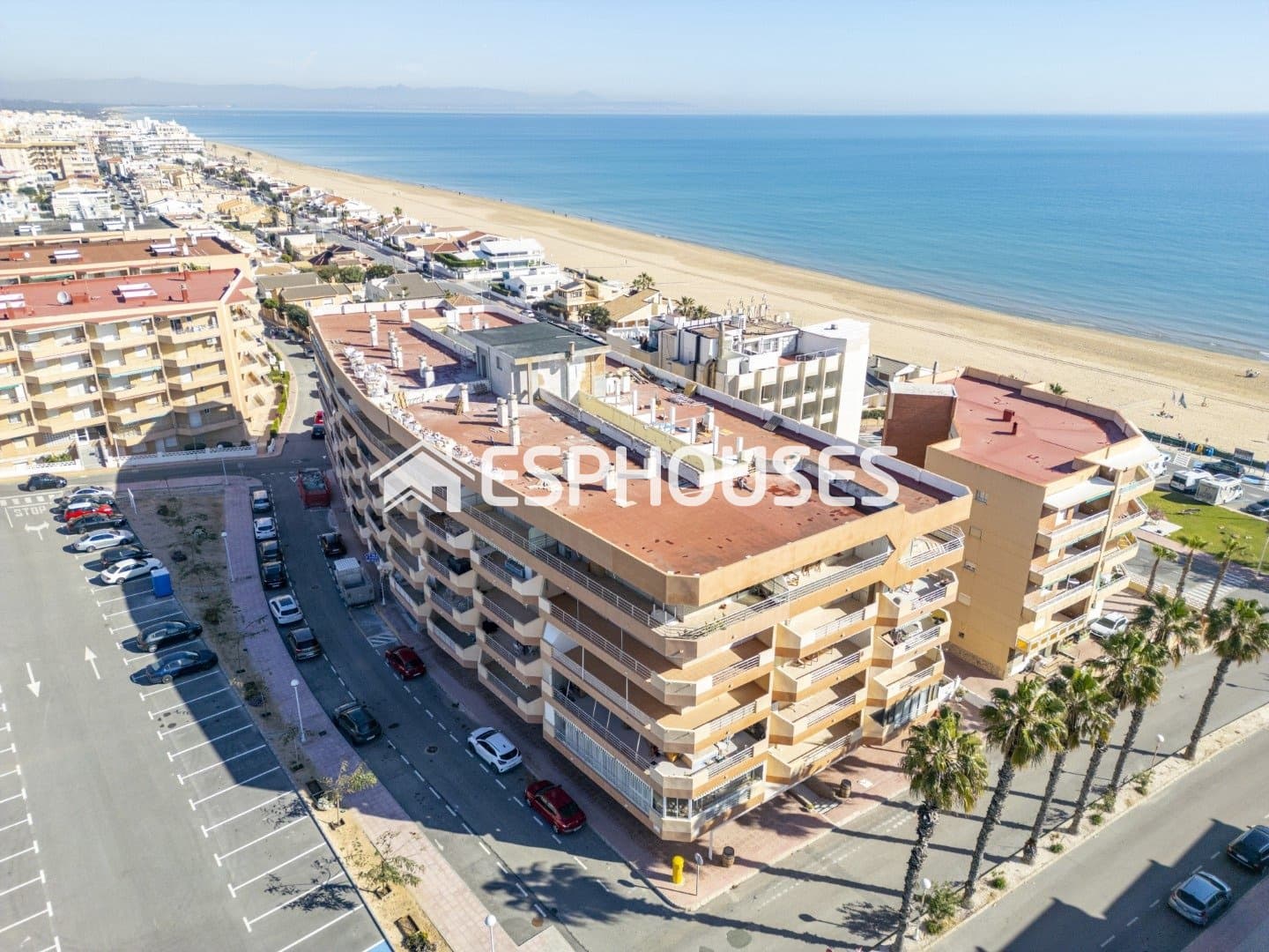 Apartment for sale in Guardamar Playa, Guardamar del Segura, Alicante photo 2