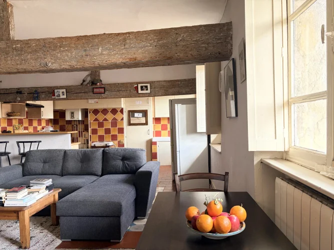 Prime Location – Quiet Top-Floor Apartment in the Historic Centre photo 4