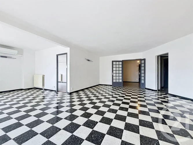 Beziers Near the Train Station, Polygon, Paul Riquet Avenues, Parc Des Poètes - 5-Room Apartment photo 5