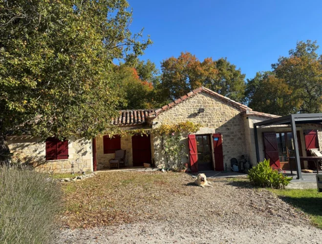 Restored Stone House on 8850 m² of Land with Beautiful View