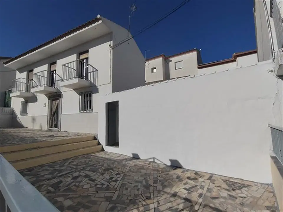 Village house in Ventorros De La Laguna, Granada