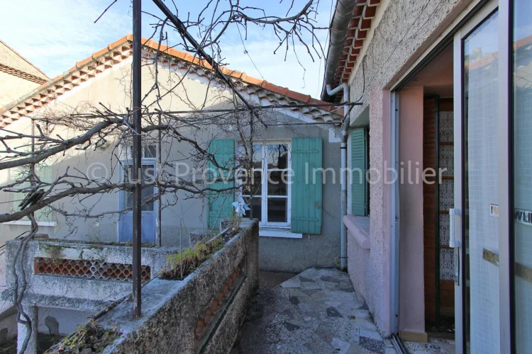 Maison Caromb with Garage on 330 m² of Land - 6 Rooms photo 4