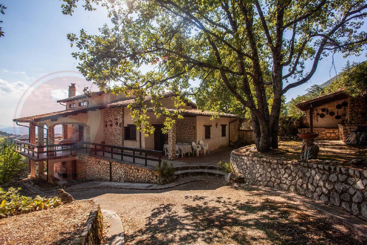 Property in Campoli Appennino