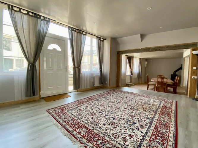3 to 5-Bed Character Stone Country Residence with Garage & Workshop photo 3