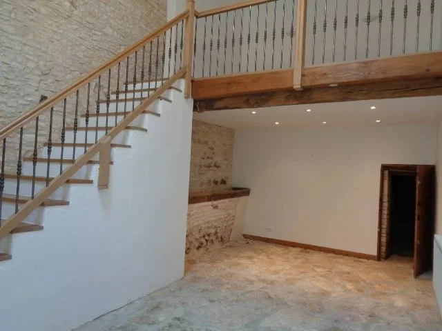 Large Characterful 3 Bedroom Village House with Outbuildings photo 5