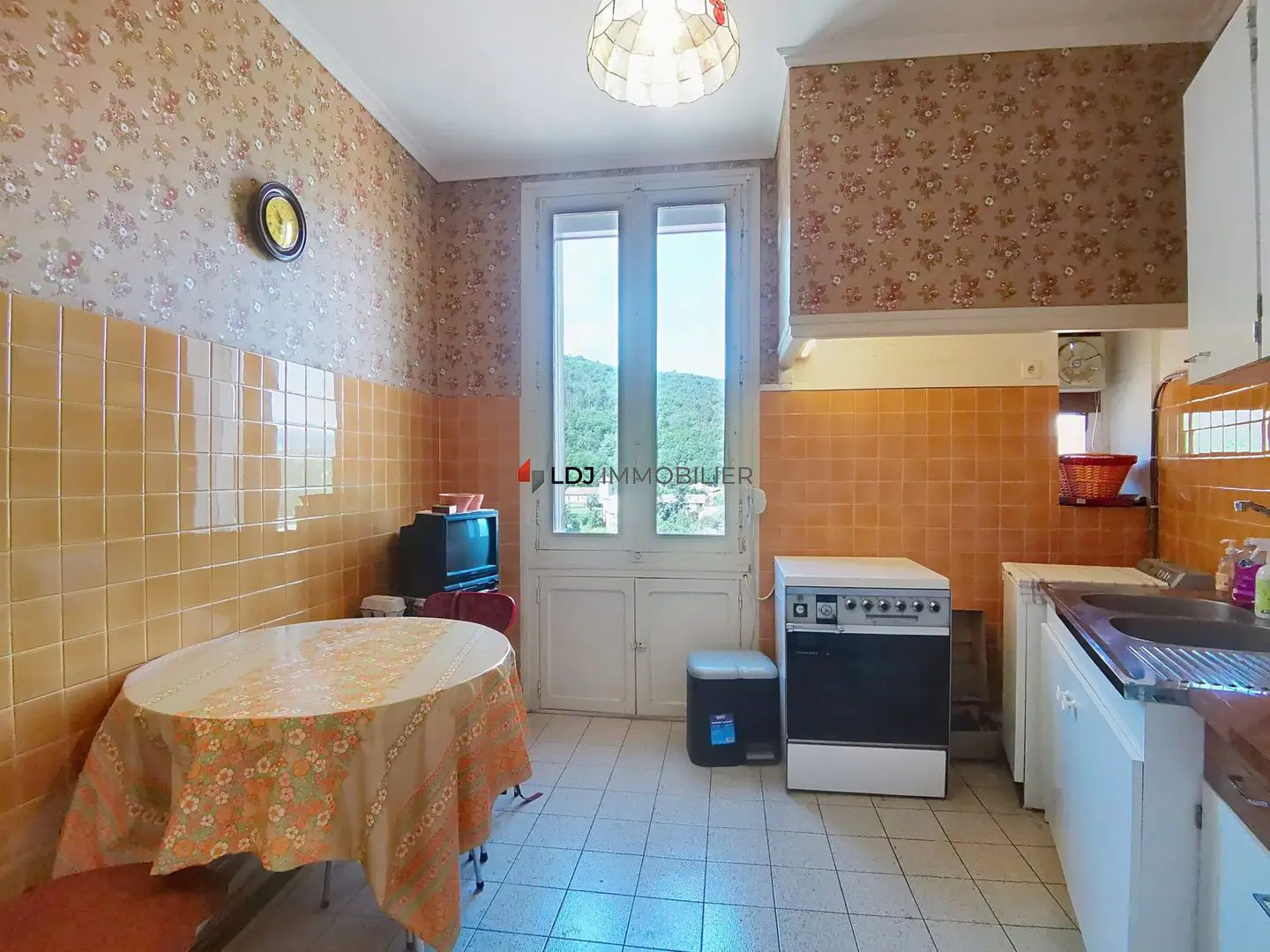 Apartment for sale in Vernet-les-Bains — 2 bedrooms, 73 m² photo 4