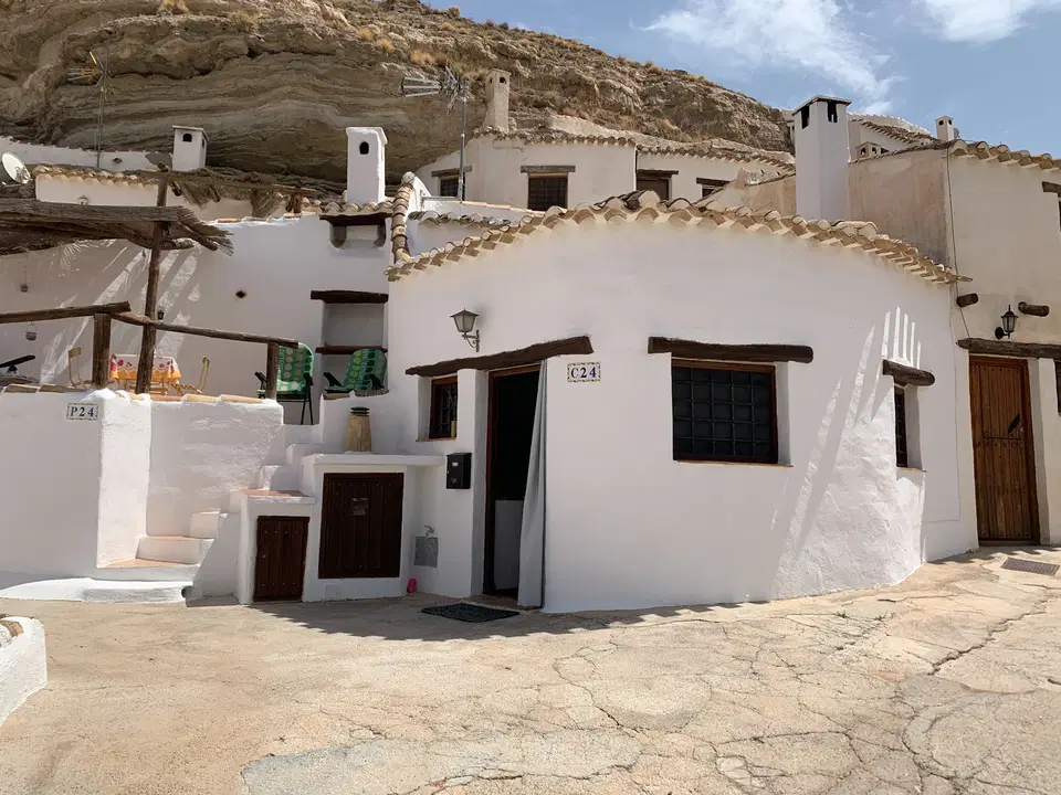 Cave house in Galera, Granada photo 2