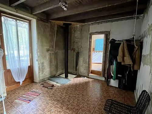 2 Bed House for Sale Near Chez Vécant photo 4