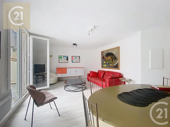 Béziers 3-Bedroom Apartment, Near Allées Paul Riquet and Parc Des Poètes. Ideally Located in the
