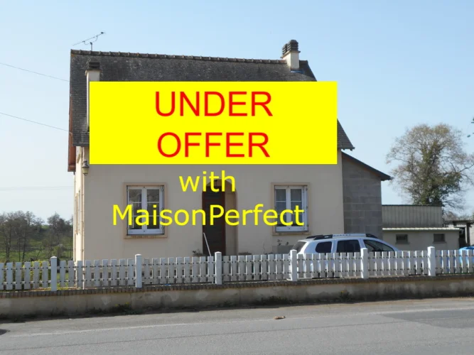 Under Offer with Maisonperfect -- Excellent Value Village Location 3 Bed Detached House with Conservatory, Drive, Gara…