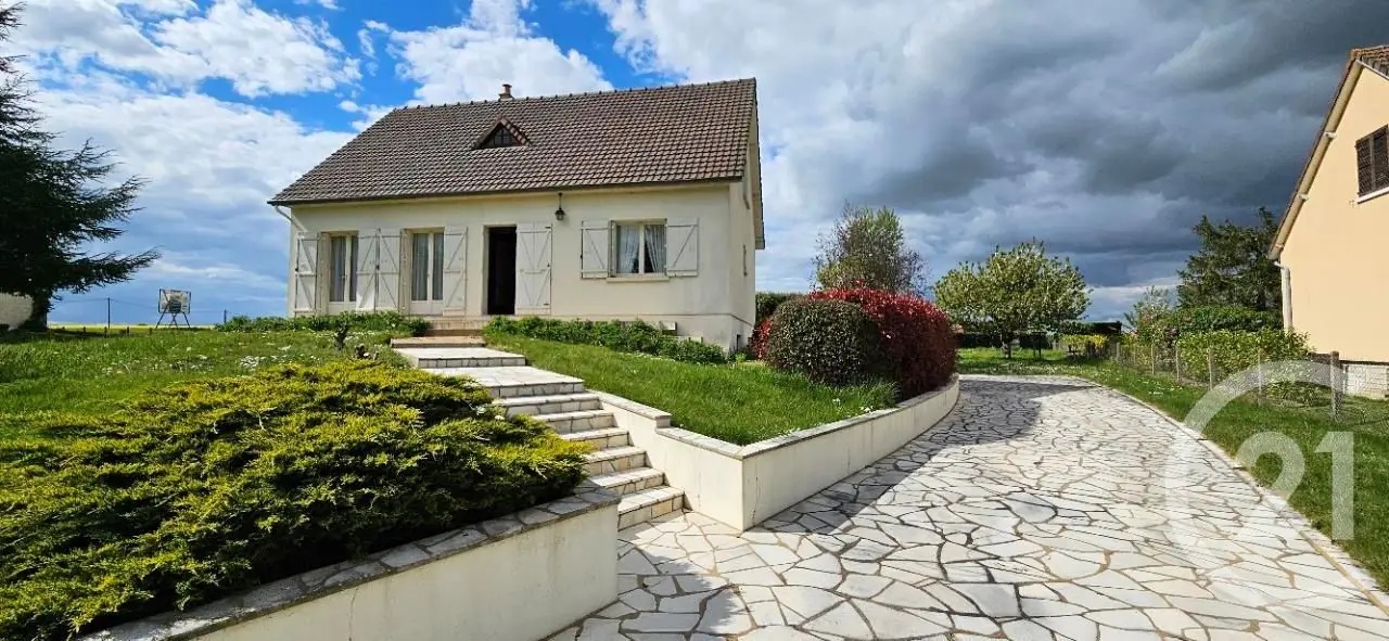 House for sale in Bonneval — 4 bedrooms, 139 m²