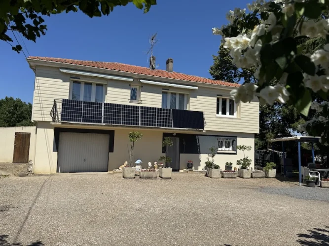 Detached house with enclosed garden