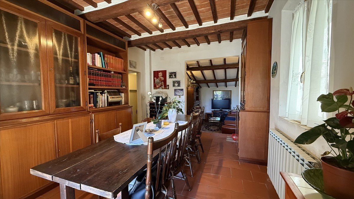 3 bedrooms farmhouse, 140 m² Castiglione del Lago, Perugia (province) Lake Trasimeno photo 4