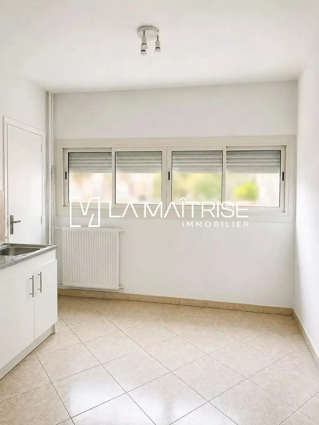 Apartment for sale in Marseille 15ème arrondissement — 3 bedrooms, 72 m² photo 3