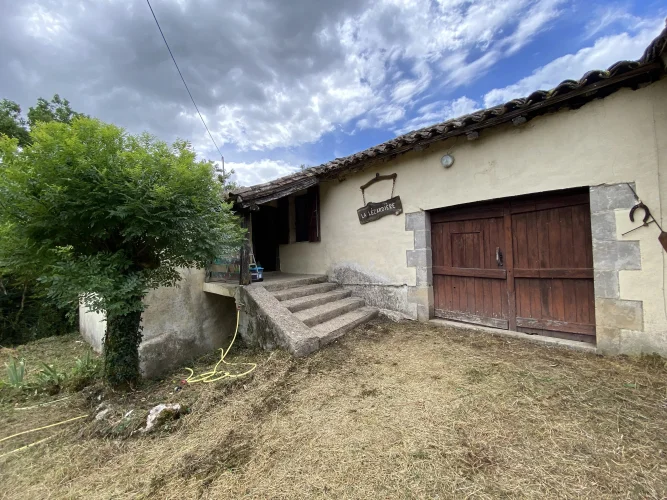 Rare Renovation Opportunity - Traditional Stone House, Barns and 1 Hectare of Land, Lauzerte photo 2