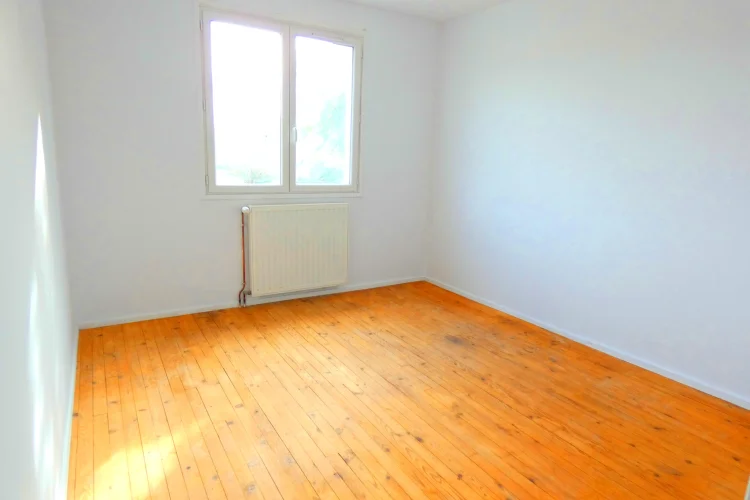 Beautiful 4 Bedroom House photo 4