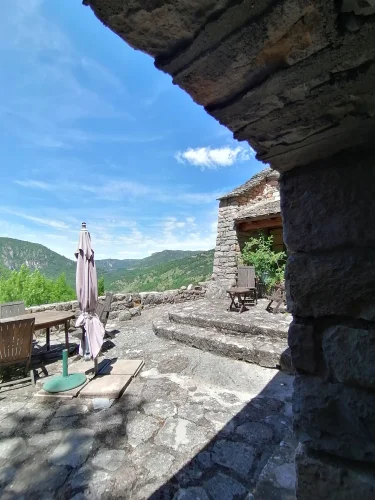 Breathtaking Views of the Entire Valley. Stone House with 3 Terraces Located in a Hamlet. No Overlooking Views photo 2